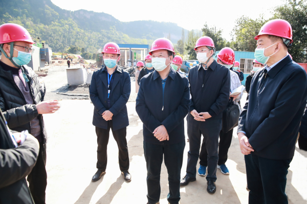 杨洪波在雅调研重点项目推进工作时强调：项目建设再提速 奋力夺取双胜利